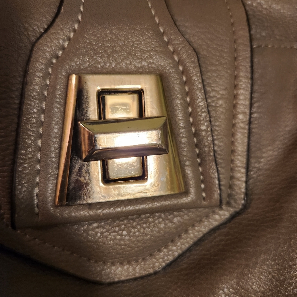 Handbag - Picture 8 of 8